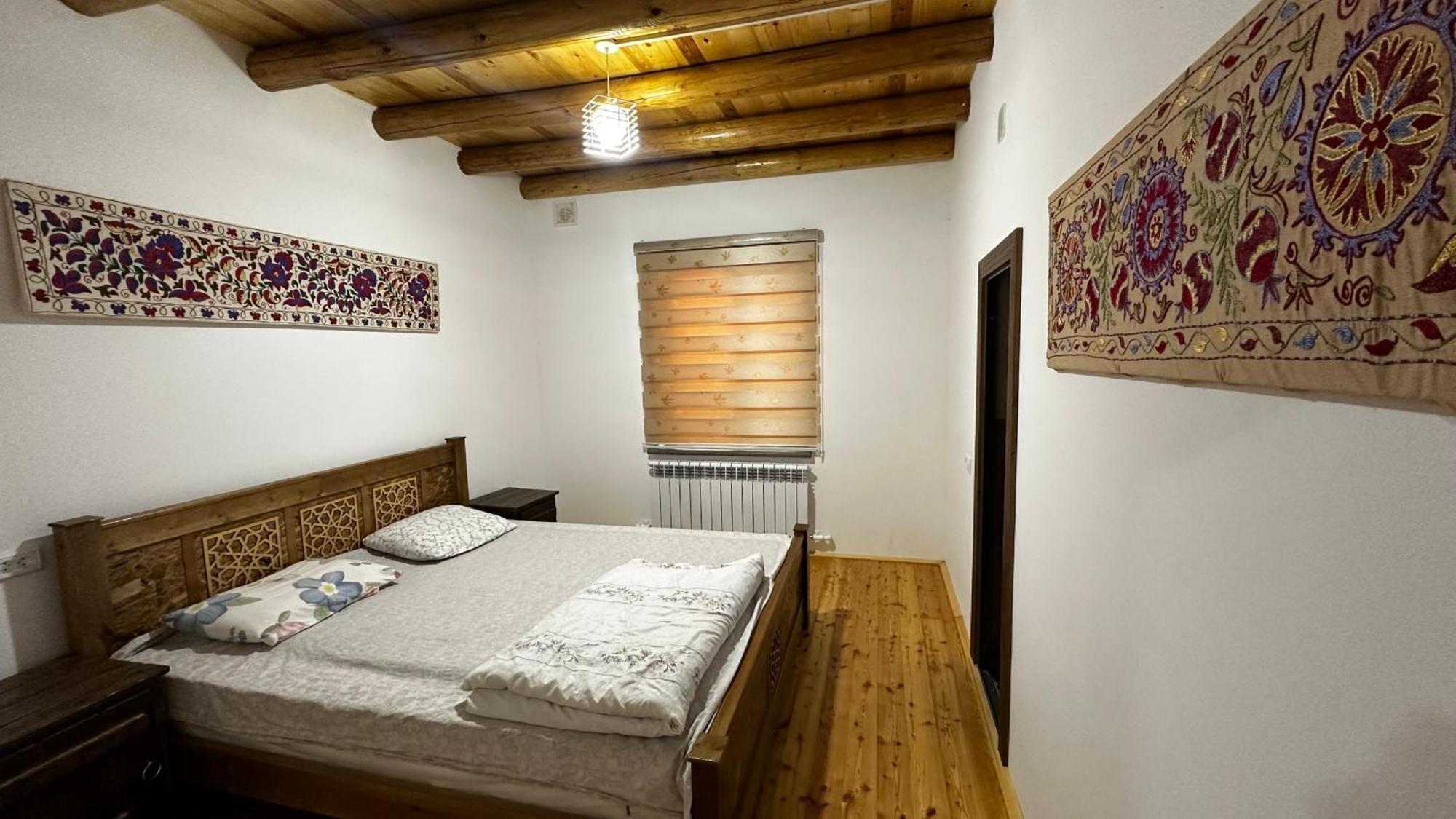 Hayat Guesthouse Nuratau Mountains Yukary-Ukhum Exterior foto